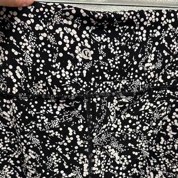 Lululemon Womens Align 28 Yoga Legging Size 8 FLY Collab Polka Dot Floral Black - Picture 5 of 8